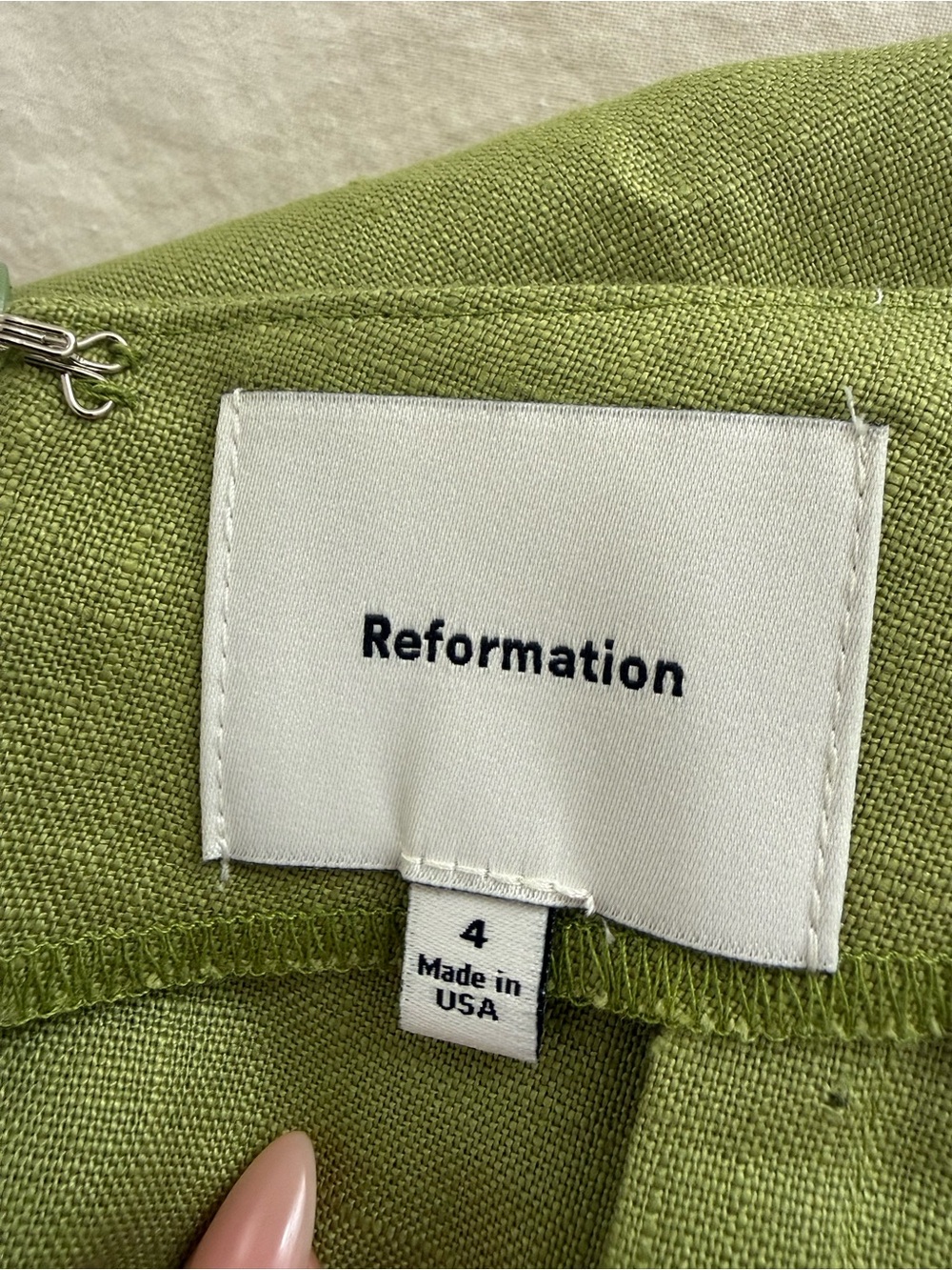 Reformation Malibu Linen Dress in Avocado - Picture 6 of 6